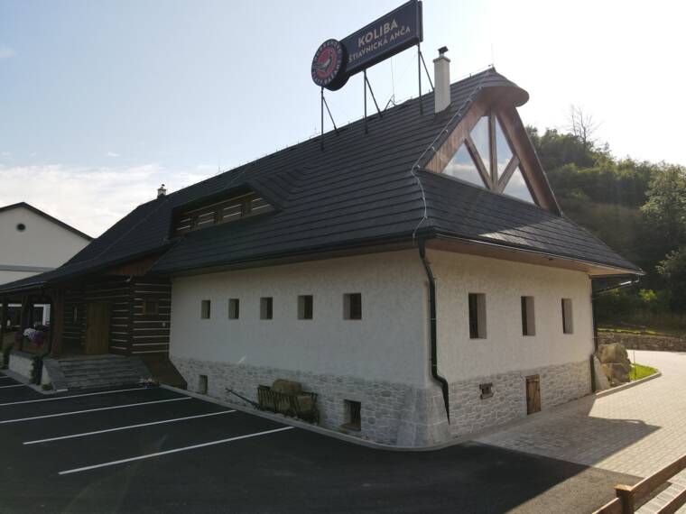 Koliba Štiavnická Anča, Hronská Breznica